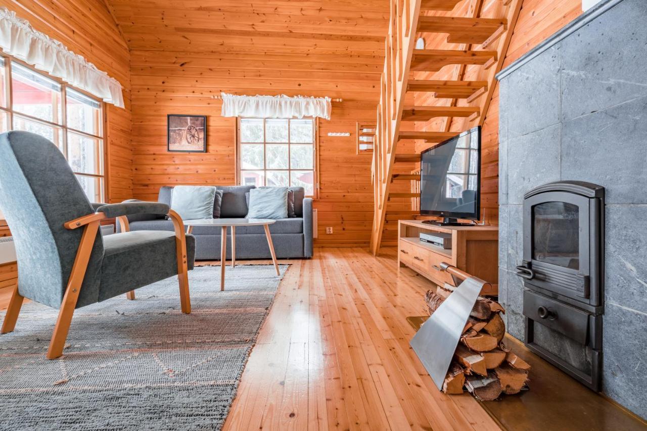 Lomaperkkioe Cottages Kajaani Bagian luar foto
